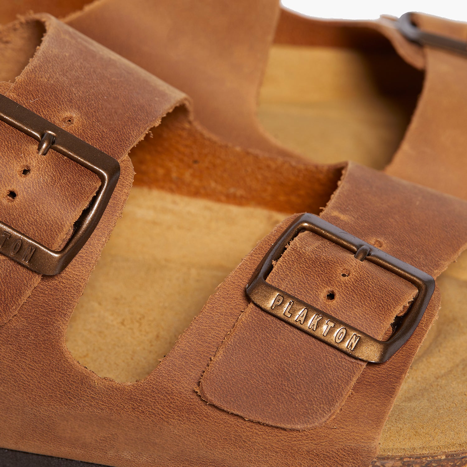 Baku Oak Leather